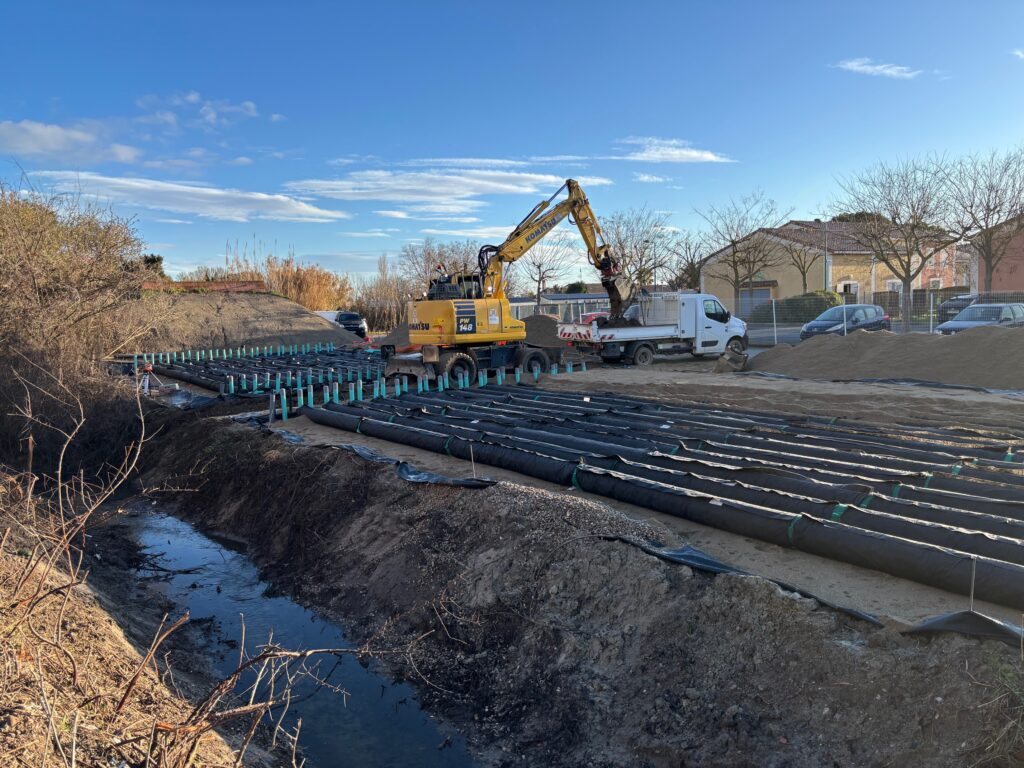 Photo de l'assainissement EnviroSeptic drainé mise en place du filtre